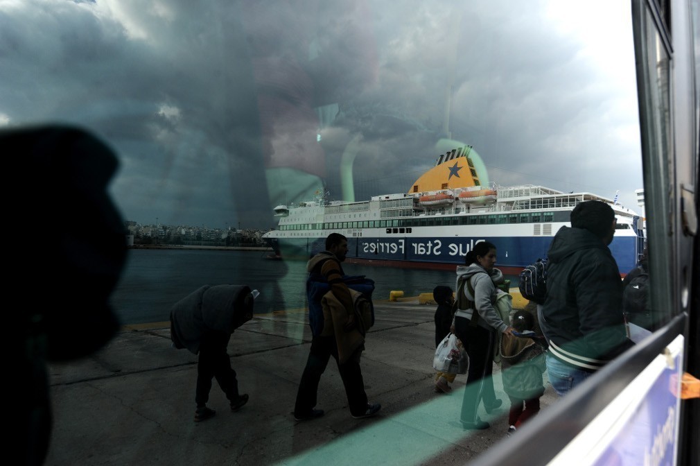 Περισσότεροι από 6000 μετανάστες και πρόσφυγες, σήμερα στο λιμάνι του Πειραιά