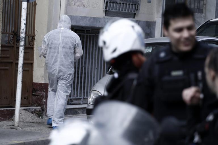 "Αρχηγός" στις ένοπλες οργανώσεις ο 29χρονος που έστειλε βόμβες σε Παπαδήμο & Σόιμπλε - Τι αναζητά τώρα η αντιτρομοκρατική