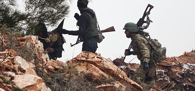 Σφοδρές συγκρούσεις στα τουρκοσυριακά σύνορα- Οι Κούρδοι καλούν τους αμάχους να "πάρουν τα όπλα" για να υπερασπιστούν την Αφρίν