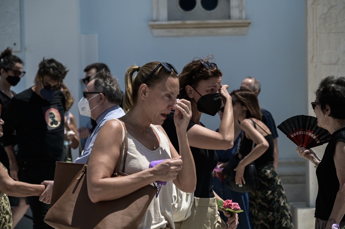 Κωνσταντίνος Τζούμας: Το τελευταίο αντίο στο Α' Νεκροταφείο Αθηνών - Ποιοι ήταν εκεί