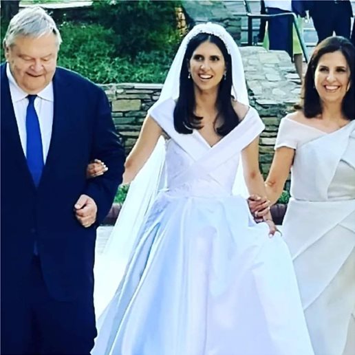 Παντρεύτηκε η κόρη του Ευάγγελου Βενιζέλου- Το συγκινητικό ταγκό της με τον πρώην πρόεδρο του ΠΑΣΟΚ